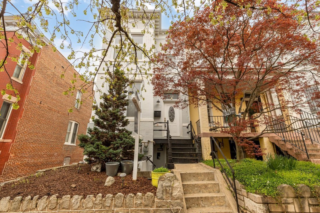 Washington, District of Columbia, United States 2 - 16843078