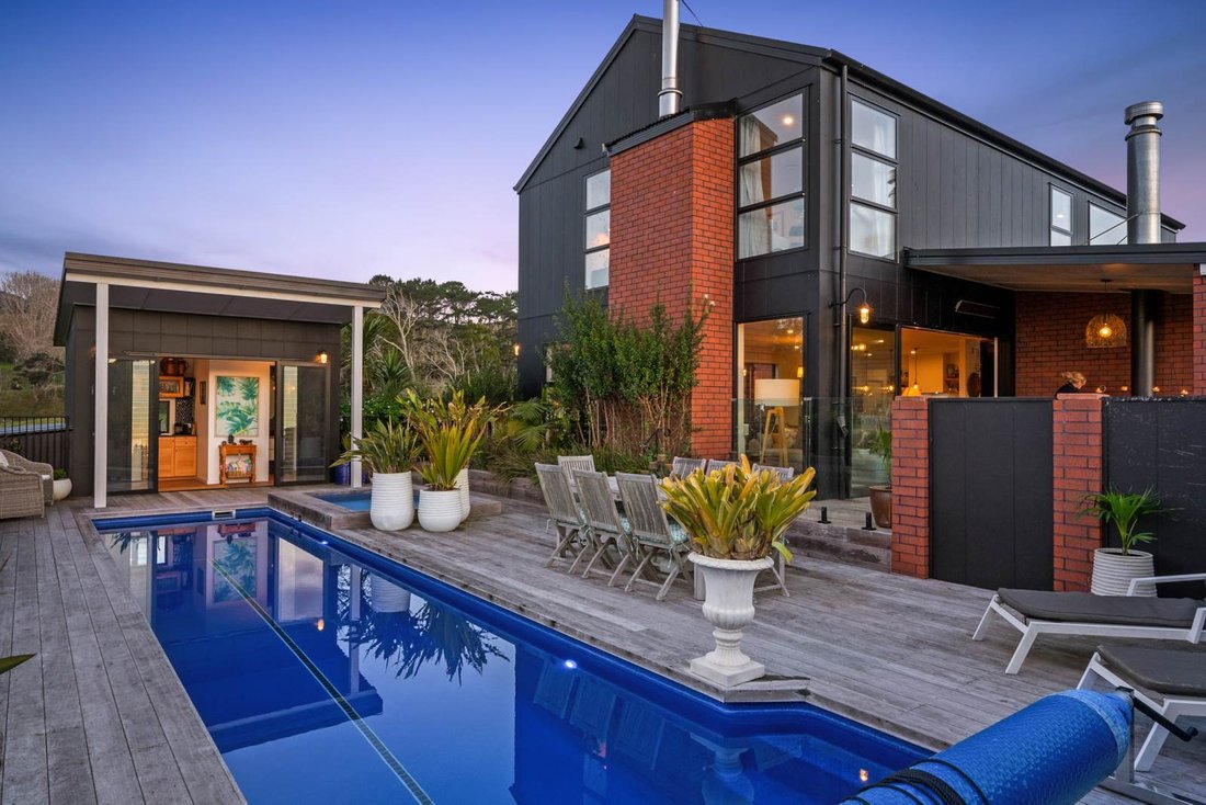 House in Waimauku, Auckland, New Zealand 1 - 16167614