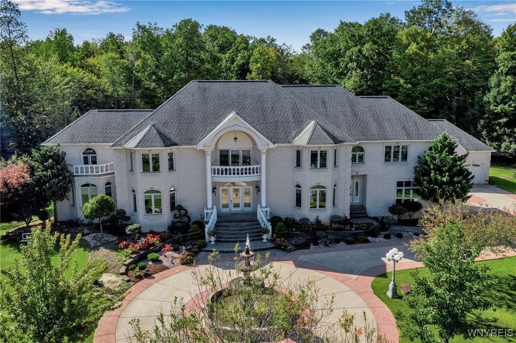 House in Orchard Park, New York, United States 1 - 14650794