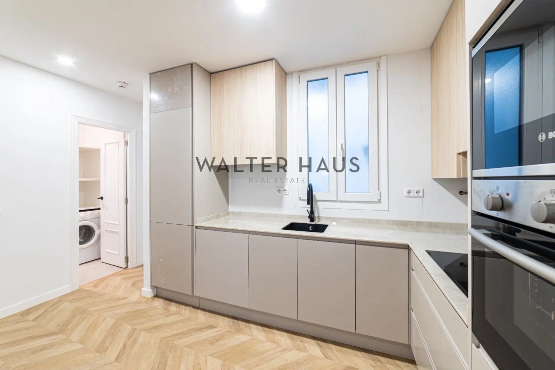 Apartment in Chamberi, Madrid, Spain 5 - 17629941