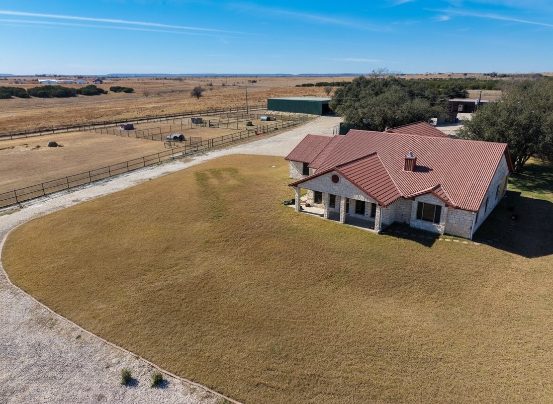 Farm Ranch in The Grove, Texas, United States 4 - 17640435