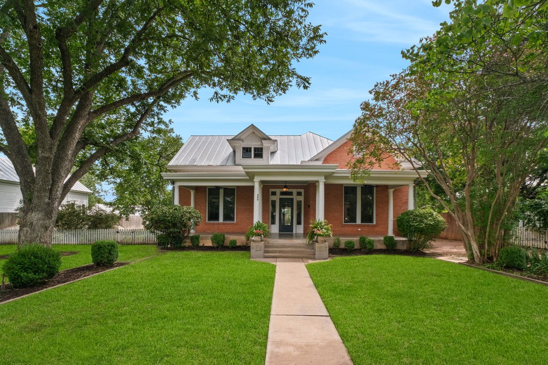 House in Fredericksburg, Texas, United States 3 - 17637690