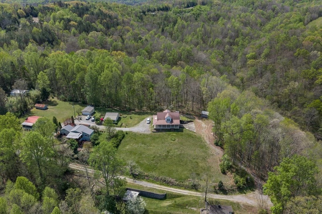 House in Smithville, Tennessee, United States 5 - 17631463