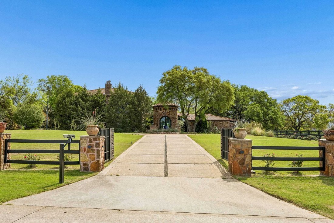 House in Plano, Texas, United States 1 - 17636899