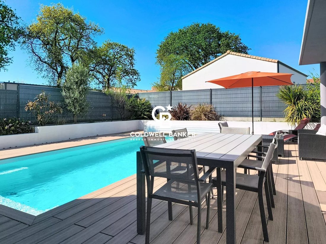 House in Littoral Ouest, Talmont-Saint-Hilaire, France 2 - 16831542