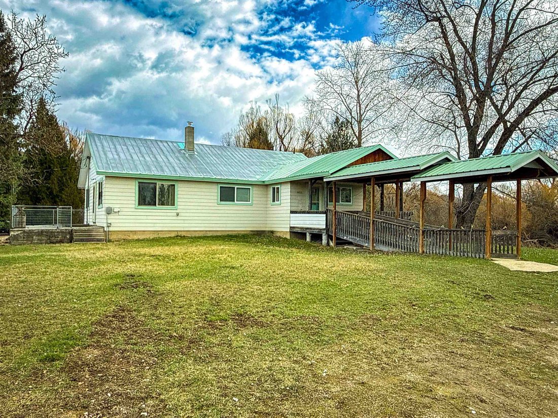 House in Usk, Washington, United States 3 - 17627795