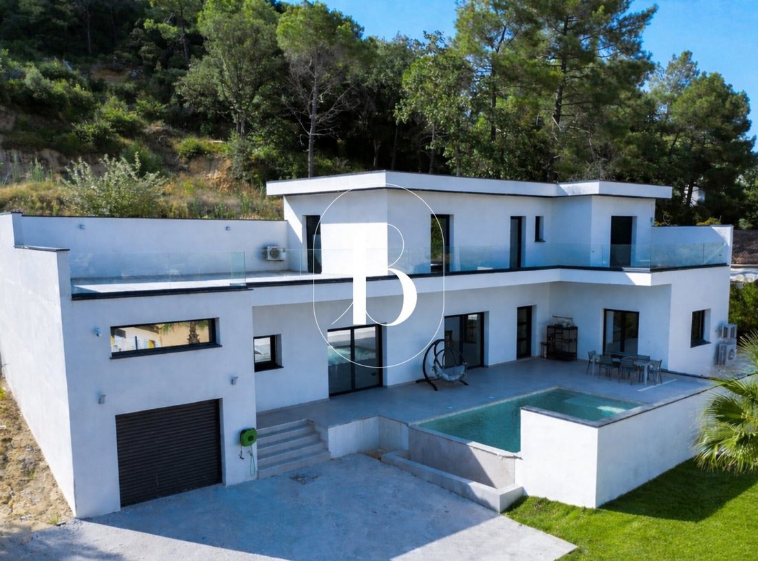House in Centre Ville, Bagnols-sur-Ceze, France 1 - 17629152