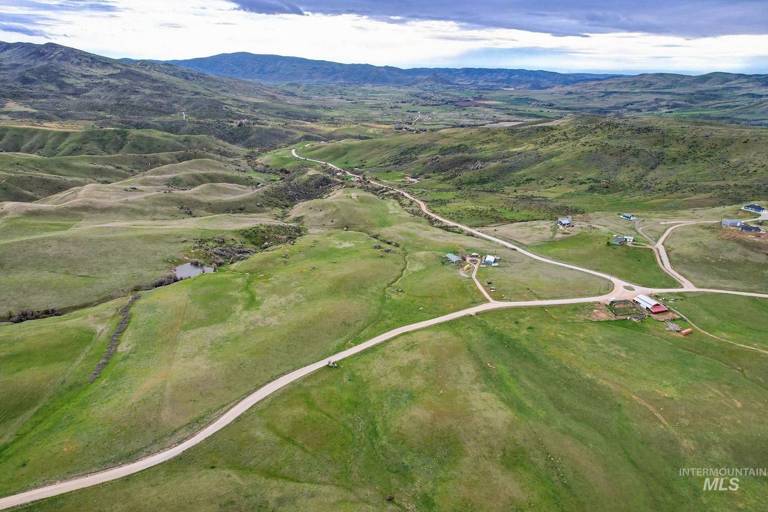 House in Sweet, Idaho, United States 3 - 17632158