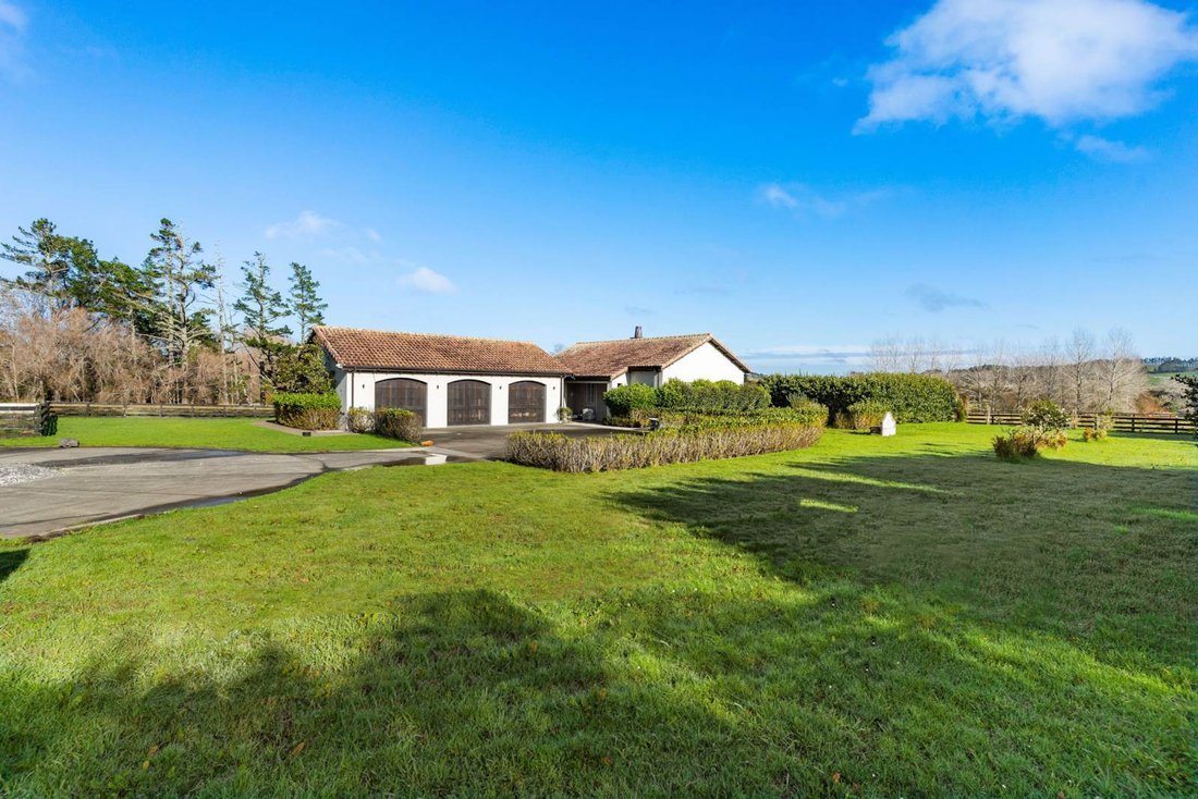 House in Dairy Flat, Auckland, New Zealand 3 - 13568168