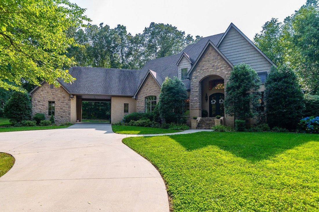 House in Tullahoma, Tennessee, United States 3 - 15833962
