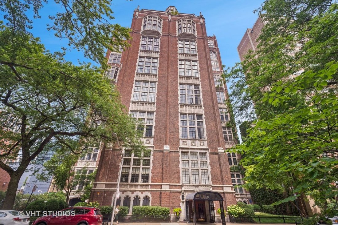 House in Chicago, Illinois, United States 1 - 16121156