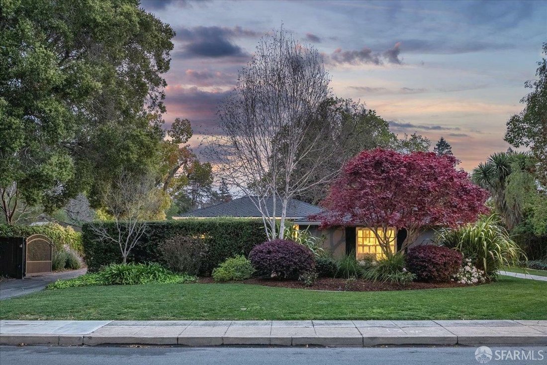 House in Atherton, California, United States 1 - 17636522