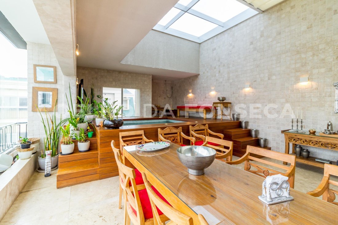 Condo in São Paulo, State of São Paulo, Brazil 1 - 15646247