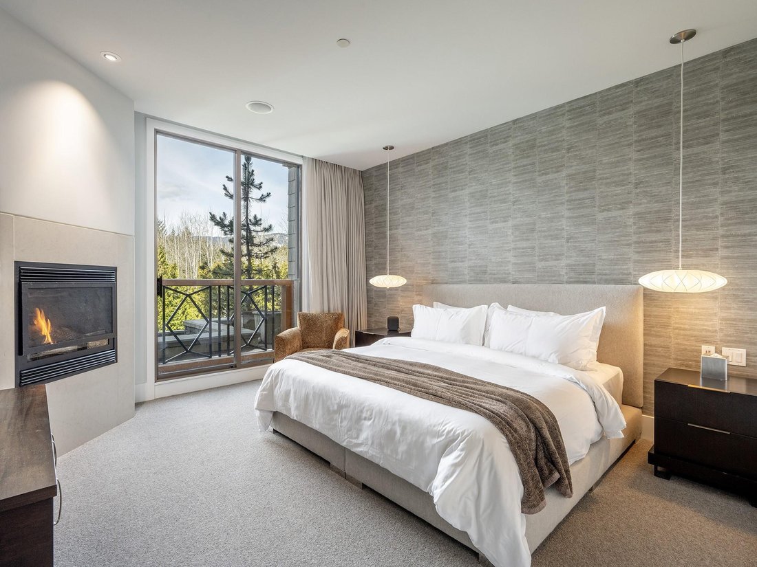 House in Whistler, British Columbia, Canada 5 - 17636352