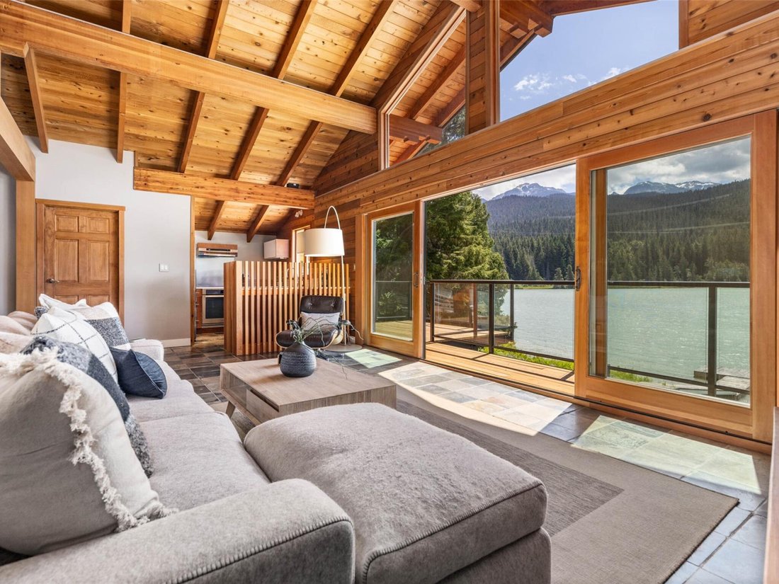 House in Whistler, British Columbia, Canada 5 - 17635351