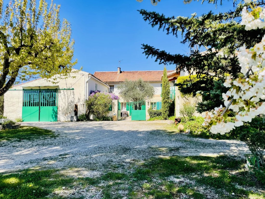 Estate in Saint-Romain-en-Viennois, Provence-Alpes-Côte d'Azur, France 1 - 17629607