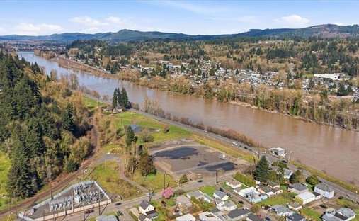 Land in Kelso, Washington, United States 1