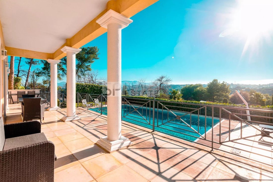 Villa in Mougins, Provence-Alpes-Côte d'Azur, France 2 - 15240052