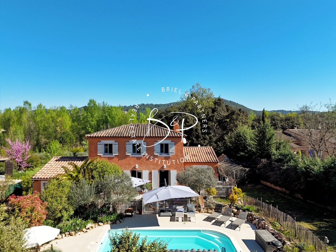 Villa in Taradeau, Provence-Alpes-Côte d'Azur, France 2 - 17629886