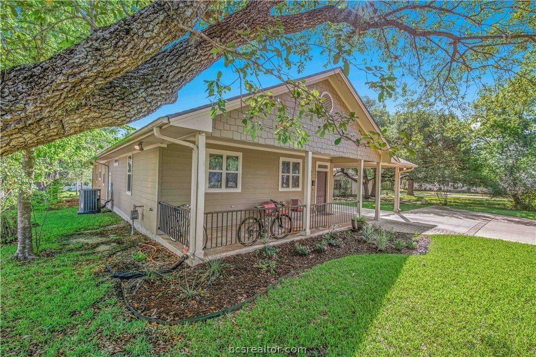 House in College Station, Texas, United States 1 - 17632306