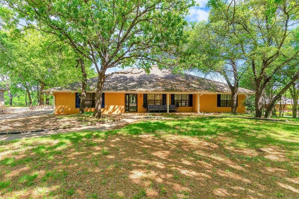 House in Granbury, Texas, United States 5 - 17633095