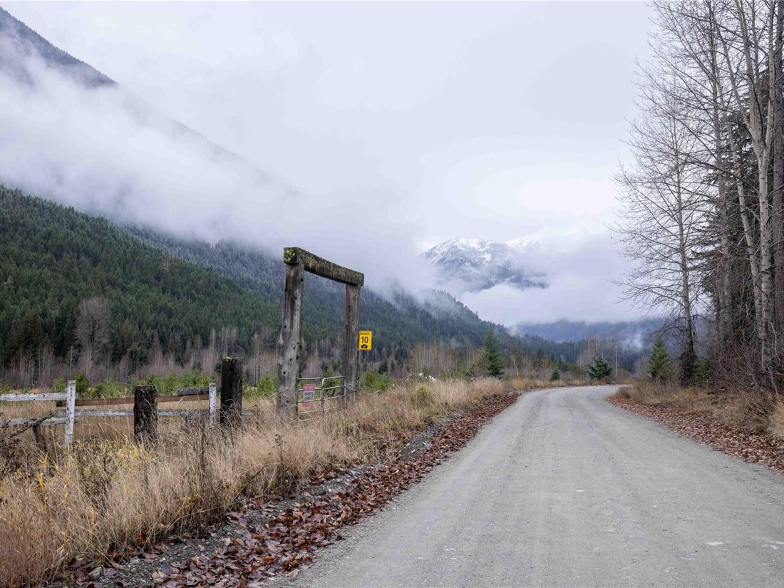 Land in D'Arcy, British Columbia, Canada 1 - 17635476