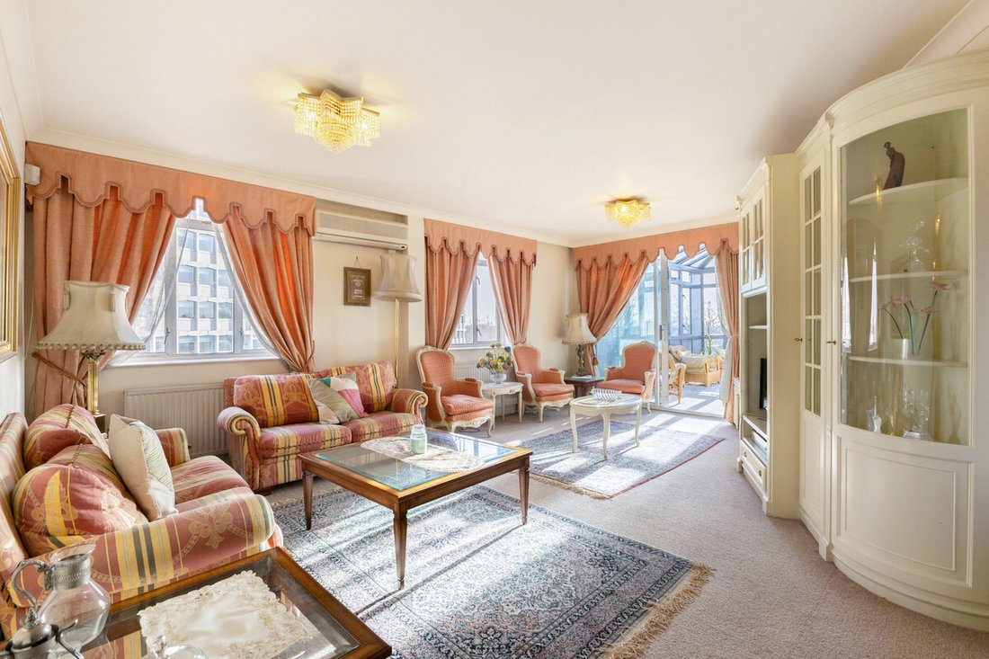 Apartment in Hyde Park, Westminster, England 5 - 17633707