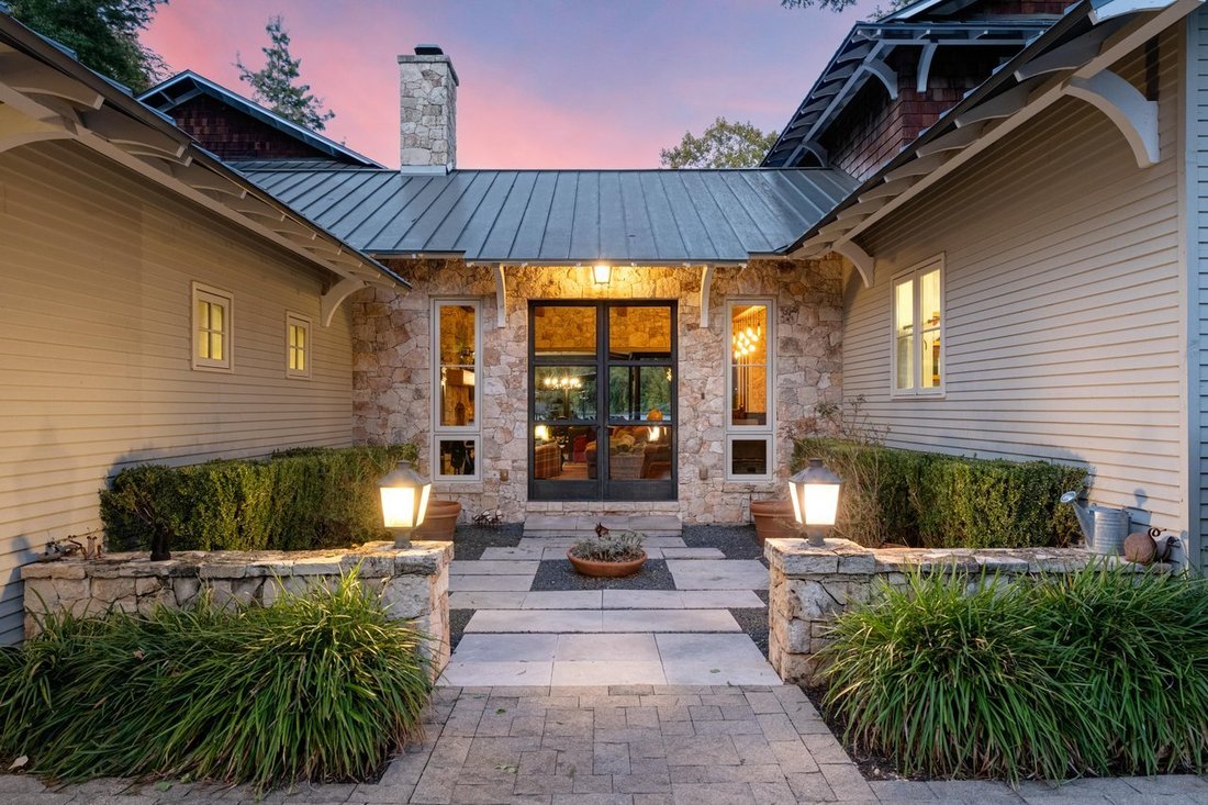House in Austin, Texas, United States 4 - 16463867