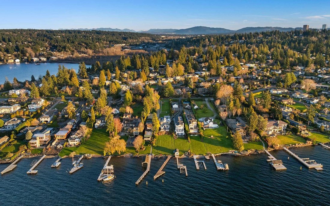 House in Bellevue, Washington, United States 2 - 17633785