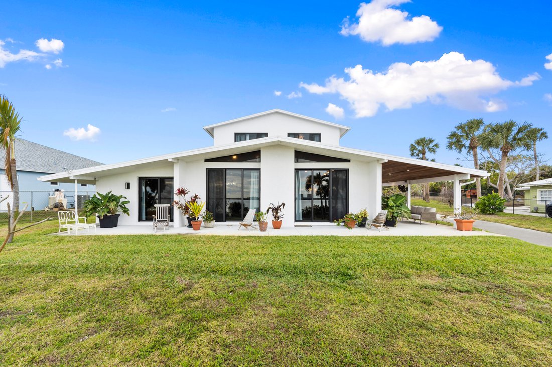 House in Fort Pierce, Florida, United States 1 - 17628518