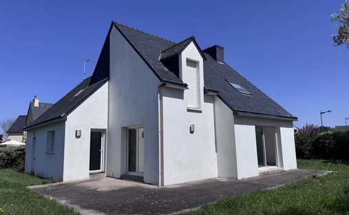House in Plages, Guidel, France 1