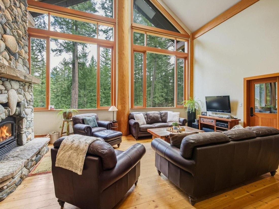 House in Squamish-Lillooet C, British Columbia, Canada 4 - 17635690