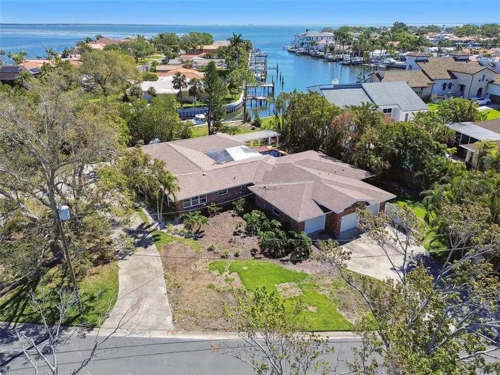Land in St. Petersburg, Florida, United States 5 - 15401888