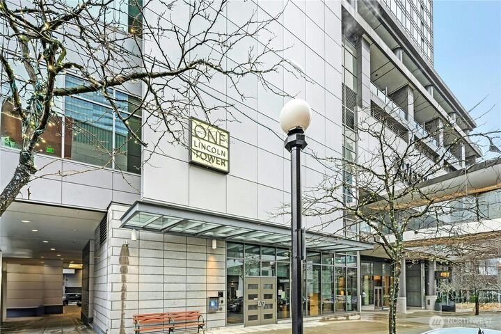 Condo in Bellevue, Washington, United States 2 - 17641560