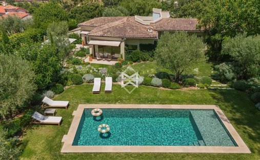 Villa in Le Cannet, Provence-Alpes-Côte d'Azur, France 1