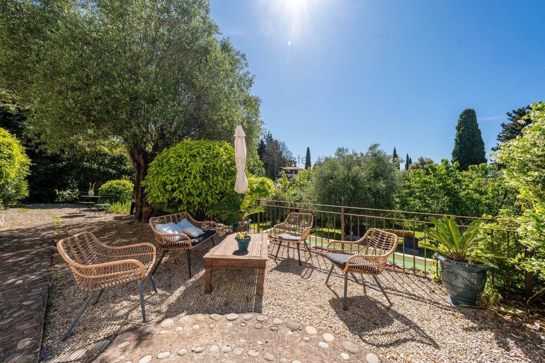 Villa in Grasse, Provence-Alpes-Côte d'Azur, France 3 - 15692896