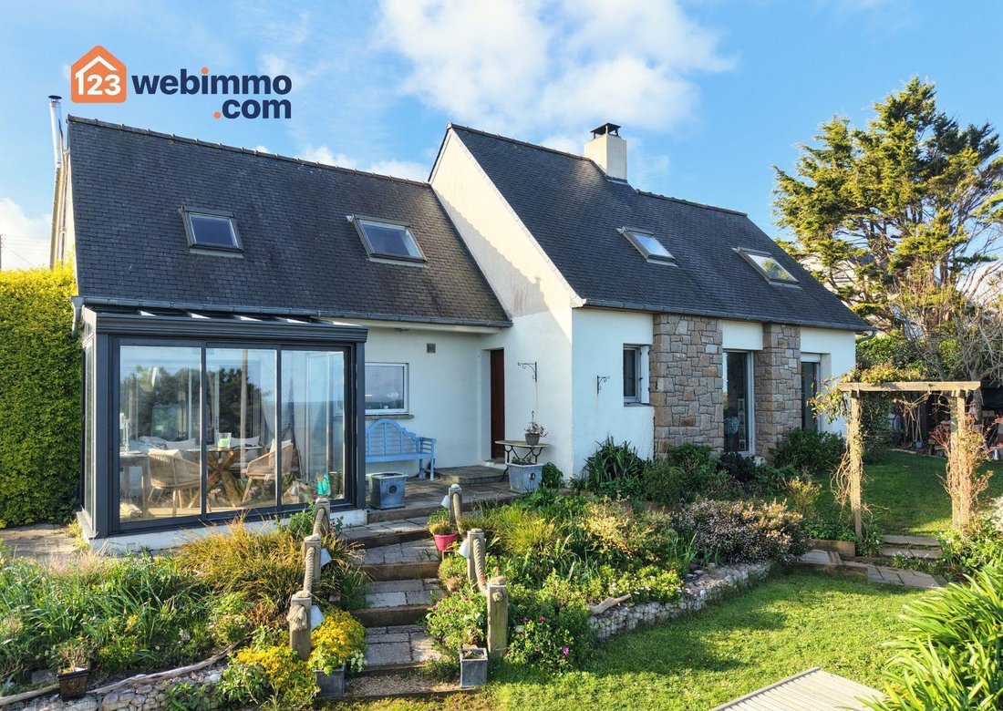 Villa in Tredrez-Locquemeau, Brittany, France 2 - 17629543
