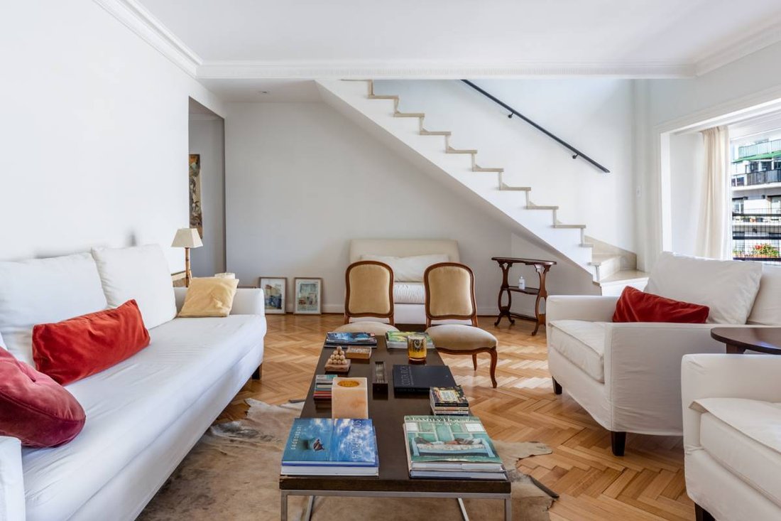 Apartment in Buenos Aires, Buenos Aires, Argentina 1 - 17633413