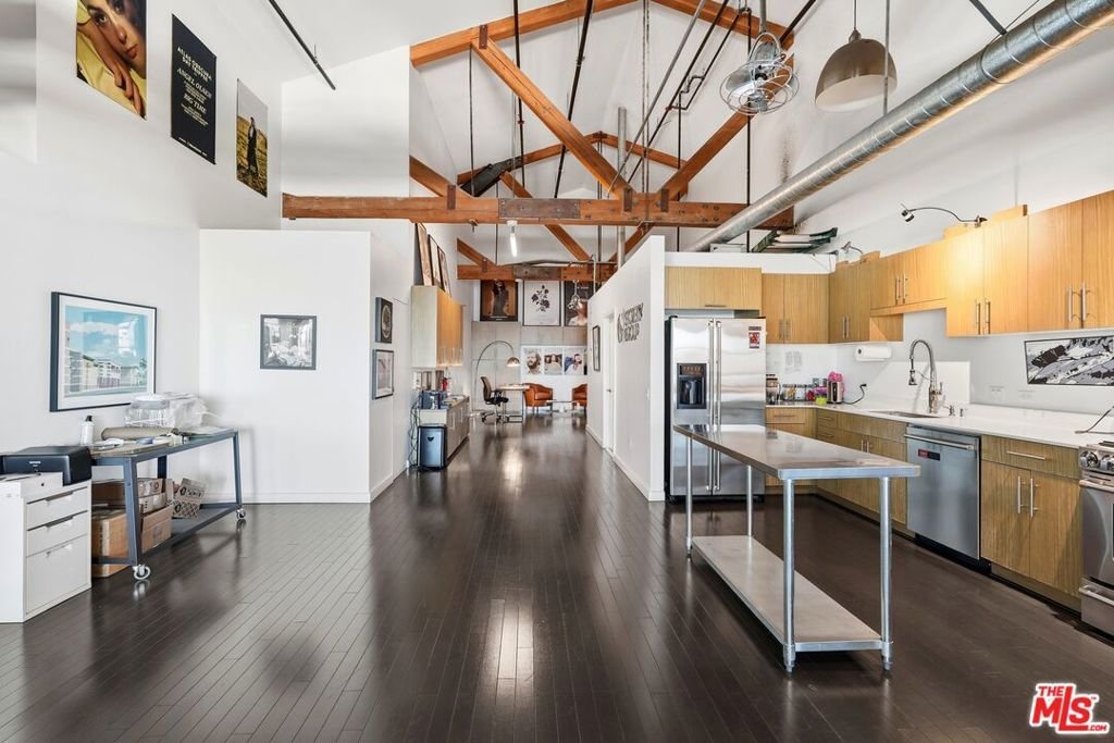 Condo in Los Angeles, California, United States 5 - 17630892