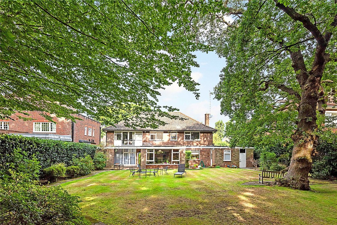 House in Hampstead Garden Suburb, Barnet, England 1 - 14541433