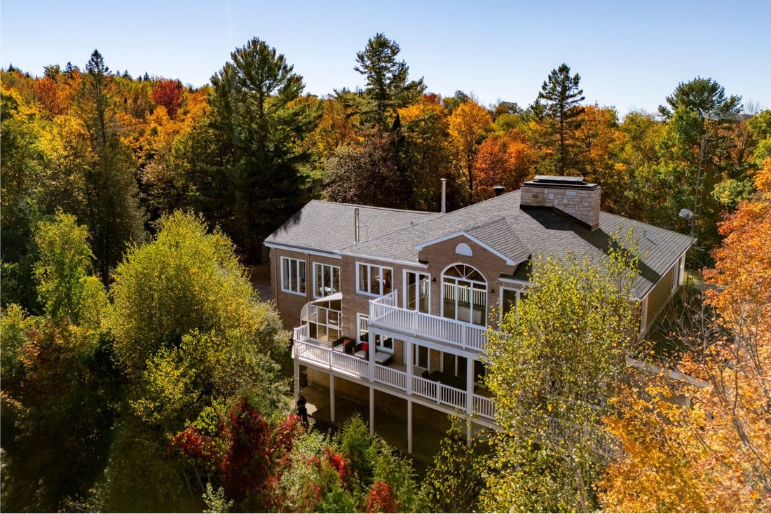 House in Wentworth North, Quebec, Canada 5 - 16337172