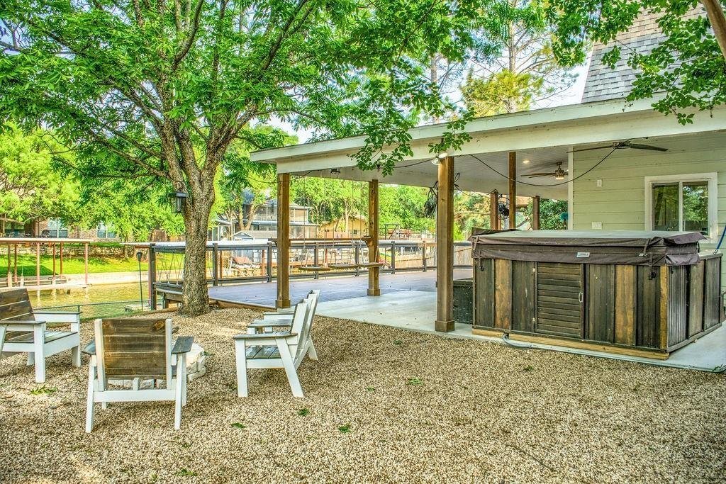 House in Granbury, Texas, United States 2 - 17632946