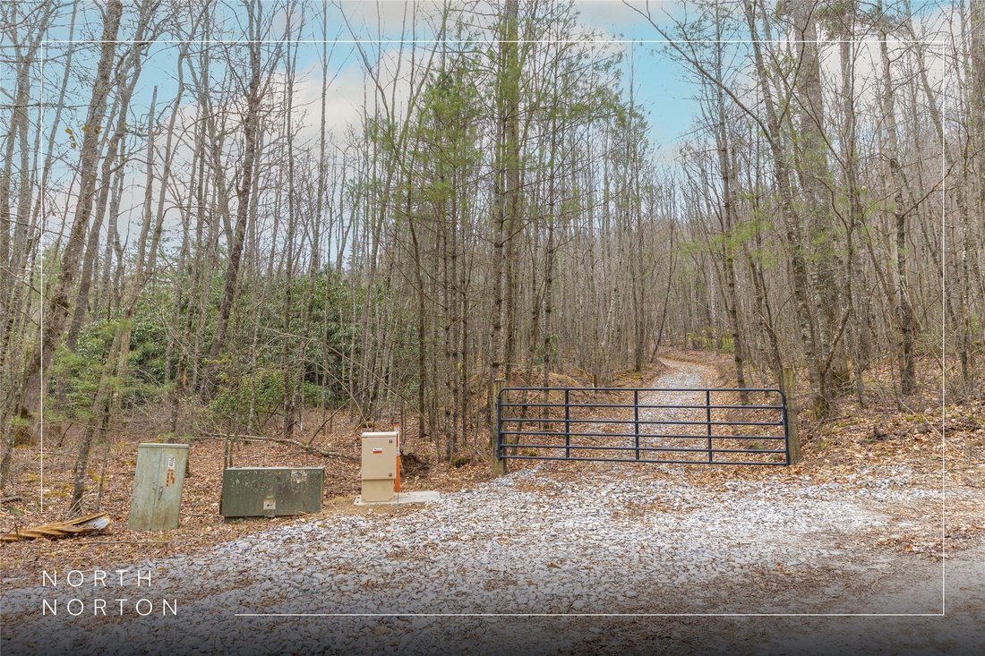 Land in Cullowhee, North Carolina, United States 2 - 17639788