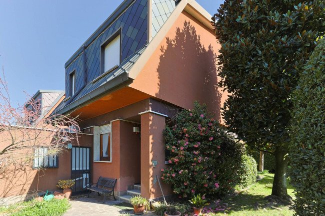 Villa in Arese, Lombardy, Italy 2 - 17627903