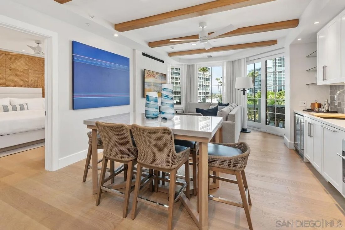 Condo in Coronado, California, United States 4 - 17633381