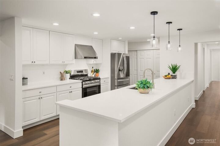 House in Bellevue, Washington, United States 5 - 17644368