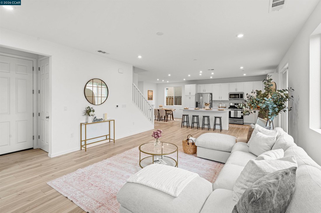 House in Manteca, California, United States 1 - 17632171