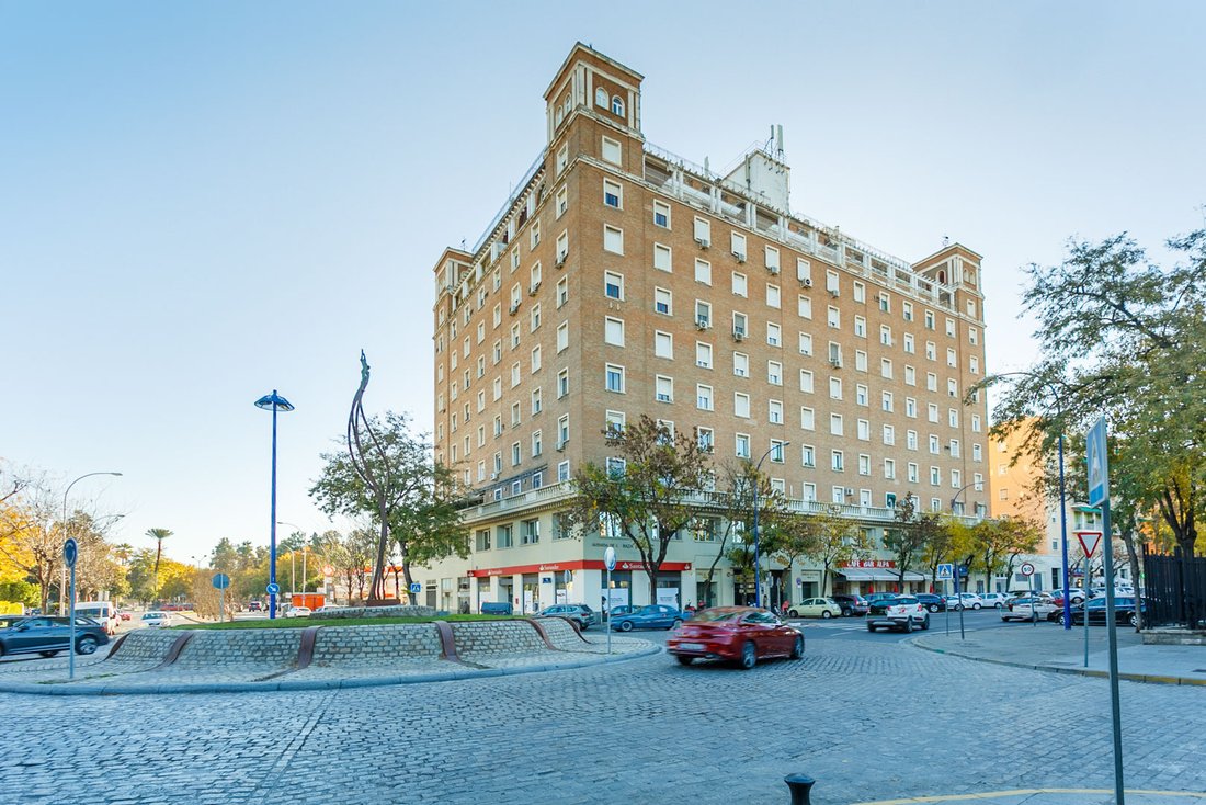 Apartment in Distrito Bellavista-La Palmera, Seville, Spain 1 - 17633526
