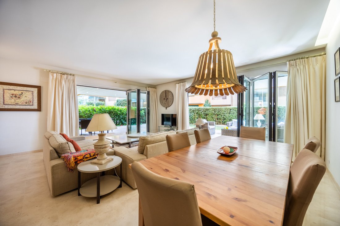 House in Sotogrande, San Roque, Andalusia 1 - 17637028