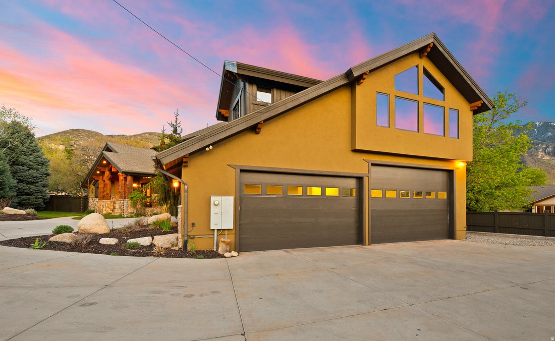 House in Sandy, Utah, United States 4 - 17631089